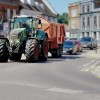 mh-traktor v mestu1.jpg