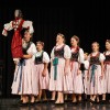 os-artice, 3-srecanje-otroskih-folklornih-skupin-na-dvoriscu