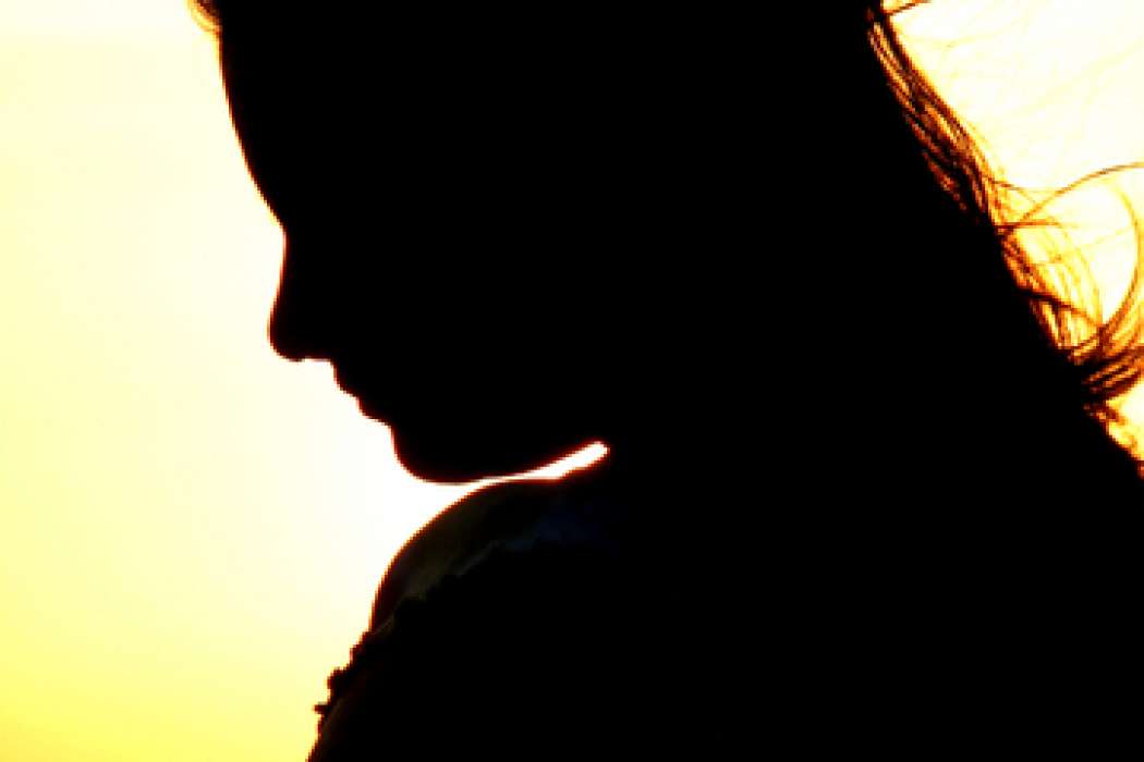 sad-woman-silhouette
