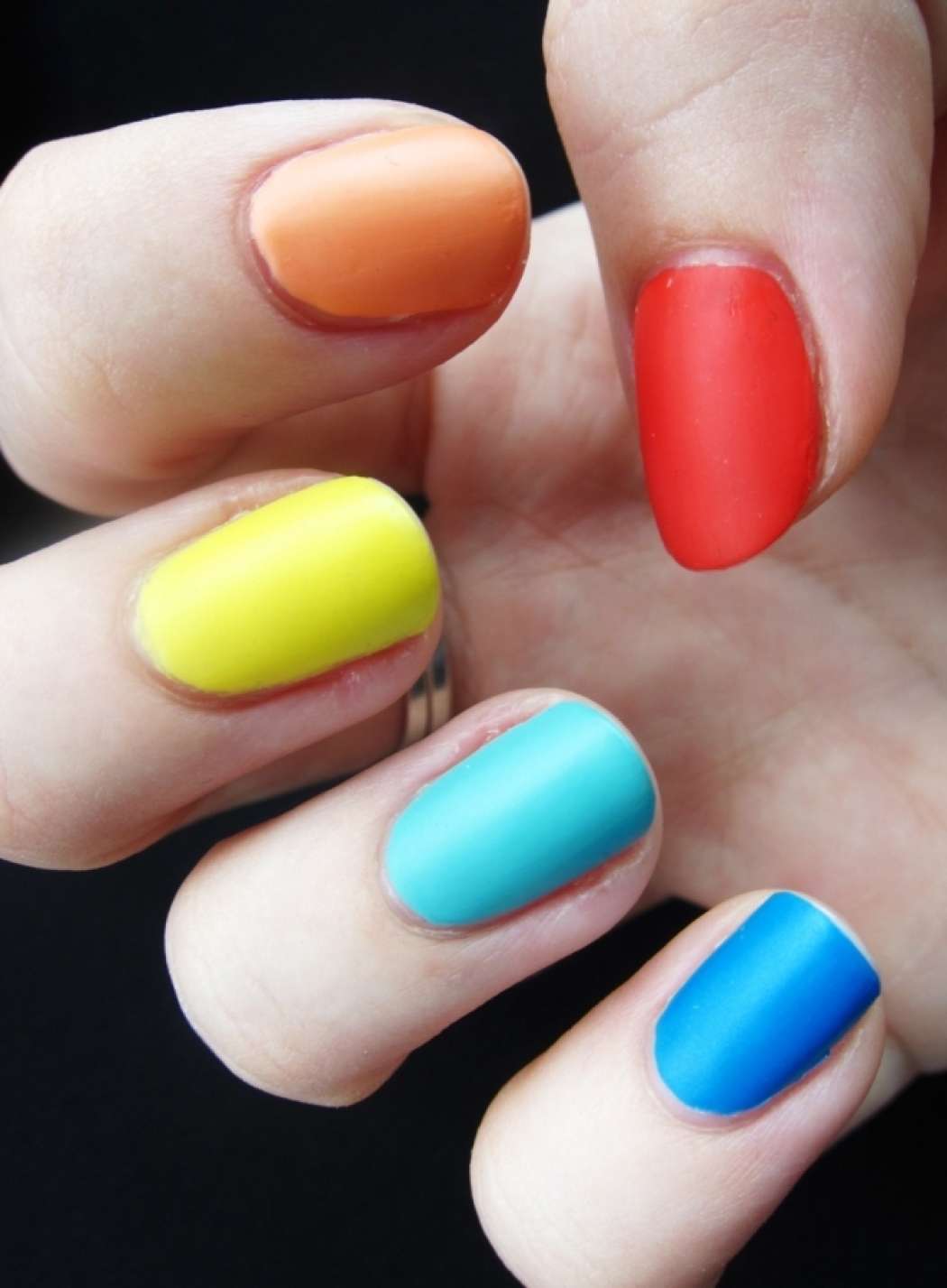 colorful-nail-art5