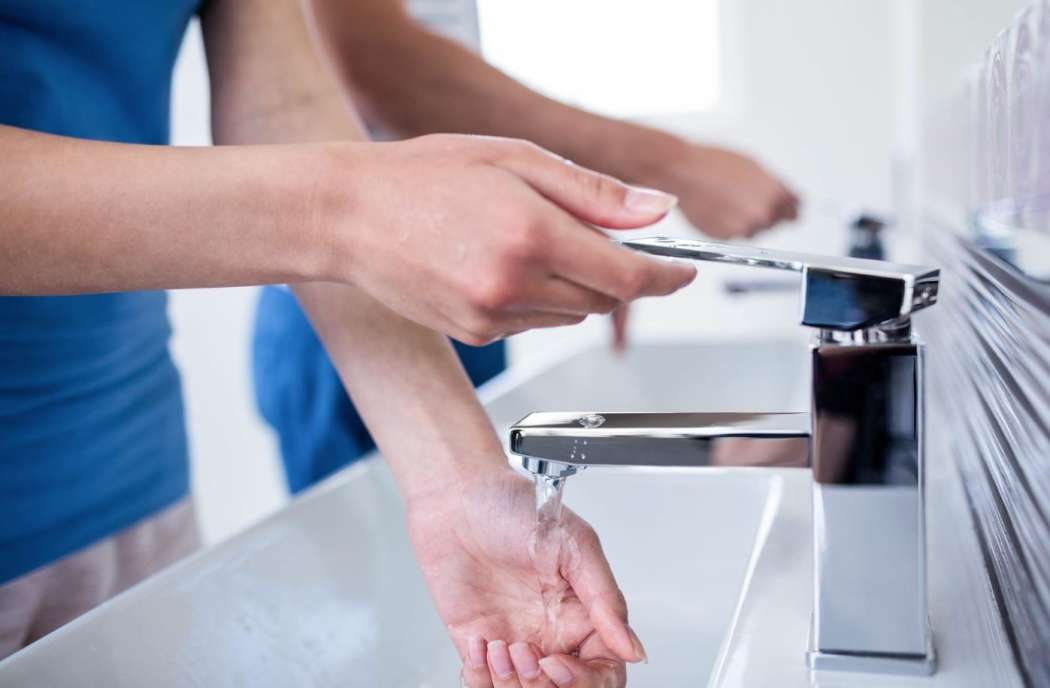 umivanje rok pipa