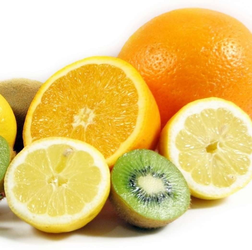 Sadje, limone, pomaranče, kivi