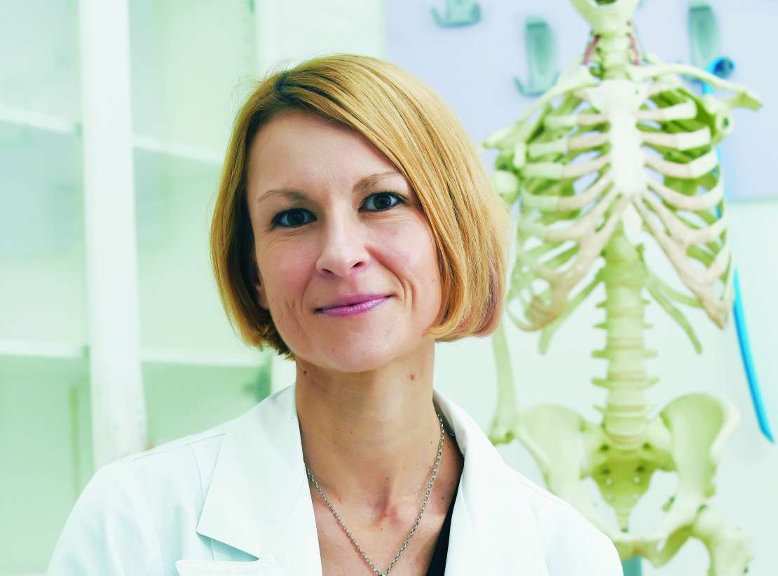 ukrivljen palec zala kuret