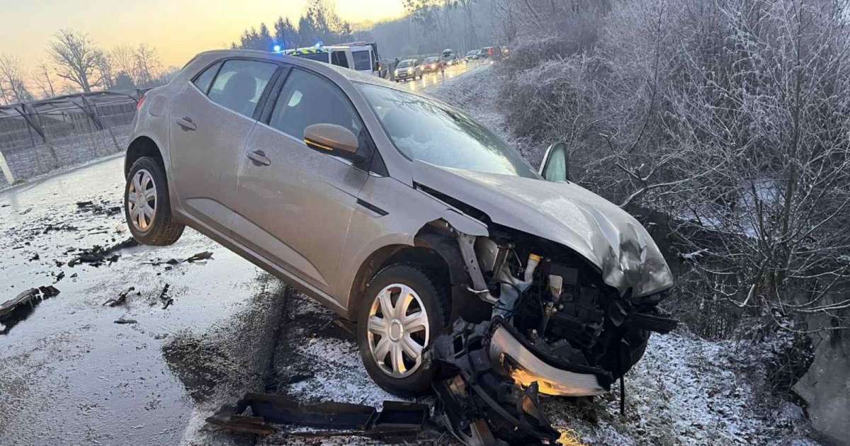 Foto Na prleški cesti dvakrat počilo posredovali gasilci in reševalci