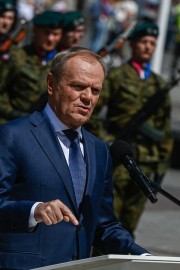Tusk: "Rusija tihotapi afriške migrante na Poljsko preko Belorusije"