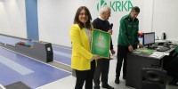 Tovarna zdravil Krka je prejela priznanje KZS za dolgoletno podporo dru┼ítvu