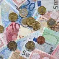 Denar, evri, gotovina