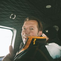 POSLANICA ZA MIR 2015 - Gianni v helikopterju