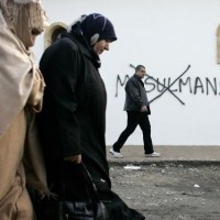 grafiti proti muslimanom