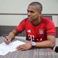 douglas costa (2)