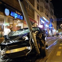 Zagreb, prometna nesreča, črn avto