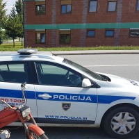 slovenska policija, moped, motor