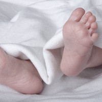 dojenček nogice