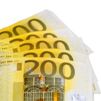 Bankovec 200 evrov