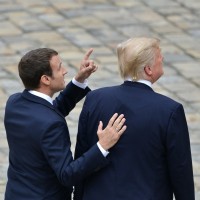 Emmanuel Macron , donald trump
