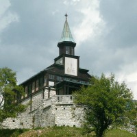 Spominska cerkev Sv. Duha na Javorci