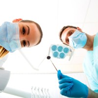 zobozdravnik, dentist