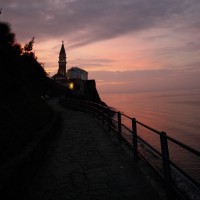 piranska stolnica, piran ponoči, slovenska obala
