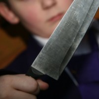 Nož, otrok