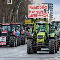 kmeti, berlin, protest