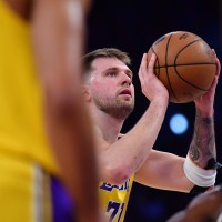 luka dončić (2)