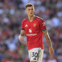 benjamin sesko manchester united pm