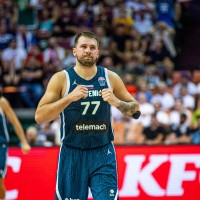 slovenija kosarka doncic 25 pm