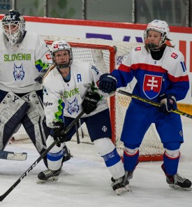 Slovenske hokejistke za OI na Slovaškem
