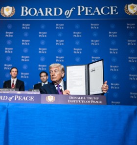 Sklad Trumpovega Odbora za mir brez prebite pare, kam se pretaka denar?