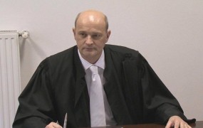 "Drakulsko maščevanje": Sodnik Škoberne spet dobil pol leta zapora