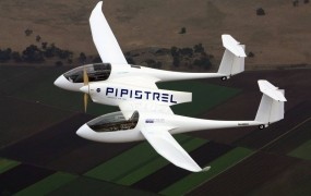 Pipistrel bo s slavnim Uberjem sodeloval pri razvoju električnega letalnika