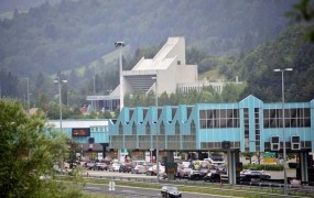 Slovenija v EU nabira podporo za ustavitev nadzora na meji z Avstrijo