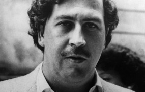 Nečak kolumbijskega narko kralja Escobarja je v stričevem skrivališču našel 18 milijonov dolarjev