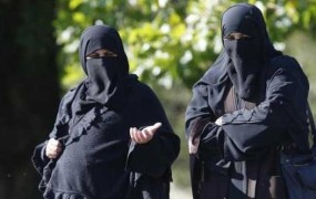 Prva Britanka obsojena, ker se je pridružila IS