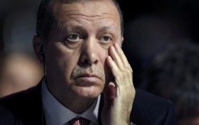 Erdogan: Če bo potrebno, bo Turčija odprla mejo s Sirijo