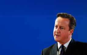 Cameron in Tusk iščeta dogovor za preprečitev brexita