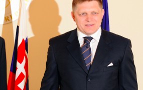 Na volitvah na Slovaškem zmagala Smer, a bo težko oblikovala vlado