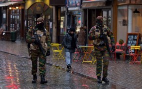 Streljanje v Bruslju: štirje policisti ranjeni, en napadalec ubit