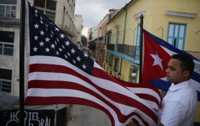 Obama danes kot prvi ameriški predsednik na komunistični Kubi