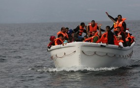 Vse manj dela za tihotapce: Iz Turčije v Grčijo manj migrantov