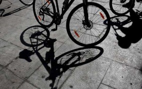Lastnik je v Sloveniji ukradeno kolo našel v Virovitici na Hrvaškem