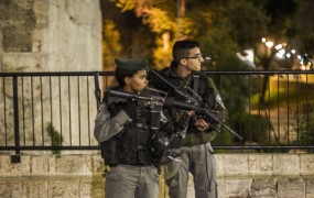 Pokol v Tel Avivu: Palestinski napadalci ubili štiri ljudi