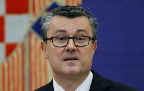 HDZ sestavlja svojo vlado, v kateri ne bo prostora za Oreškovića