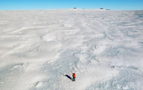 Na Antarktiki poteka najnevarnejša reševalna akcija doslej