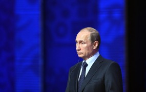 Putin: Kako je lahko 200 Rusov preteplo več tisoč Angležev?