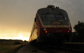 Zemeljski plaz iztiril vlak na progi Vuzenica-Dravograd
