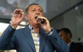 Erdogan obljublja čiščenje "virusov in metastaz" v državnih institucijah 