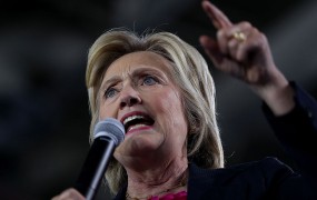 Clintonova pokazala svoj pravi obraz, začela je žaliti Trumpove volivce
