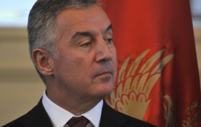 V Črni gori odprli volišča na parlamentarnih volitvah