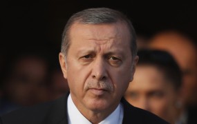 Erdogan napovedal sodelovanje Turčije v ofenzivi na Mosul